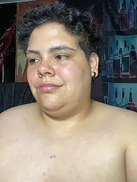 Hailey_Curvy webcam