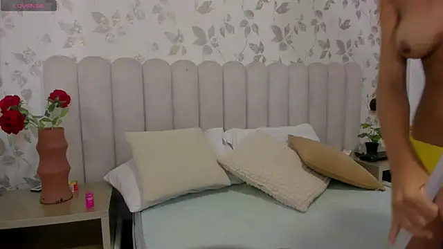 luciagray1 webcam