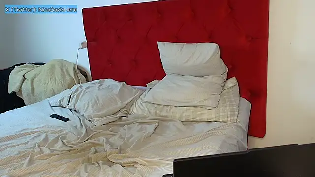 NicoDavisOfficial Live Web Cam Show