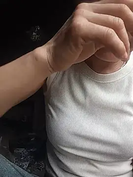 Heryy_xx webcam