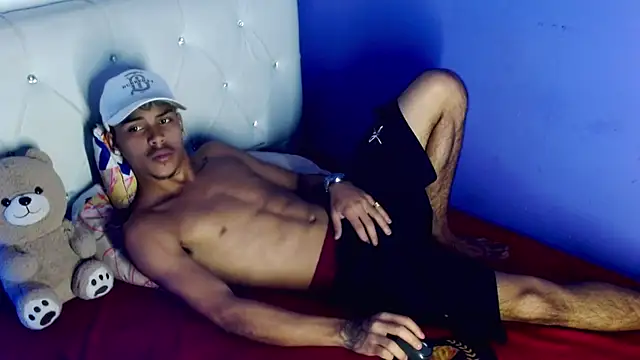 Angel_foxc13 webcam