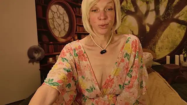 Minxtessarae webcam