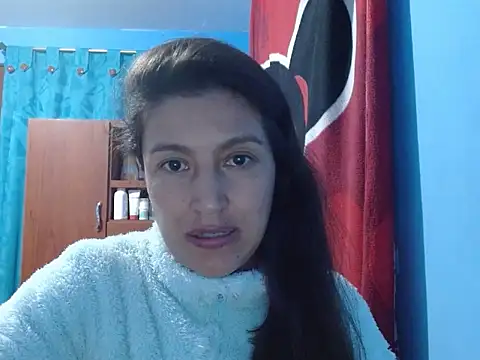 SarahFriendly webcam