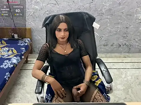 LuvLayla live cam on StripChat