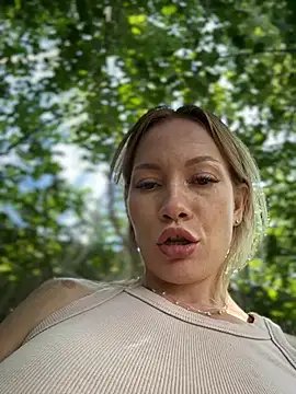 LavenderHot webcam