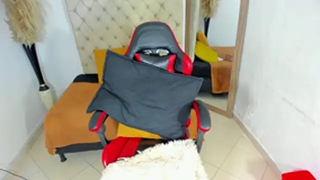 helena_copper_ webcam