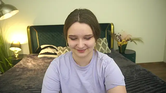 MagicPeachh_ webcam
