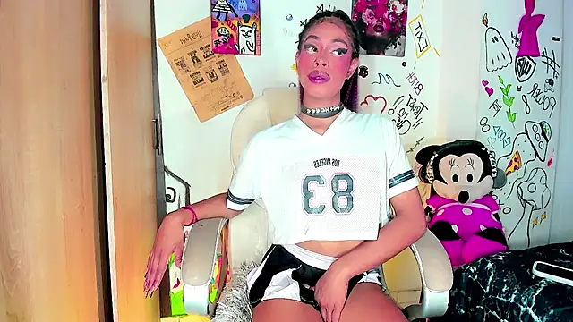 bloom444 webcam