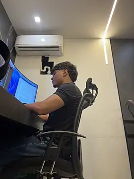 alekzamo webcam