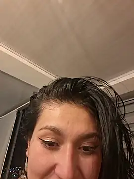 Magenta_Moon webcam