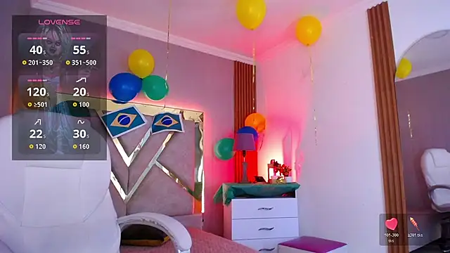 Tiffany_Valentiine webcam