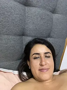 MADAMELUNAXXX webcam