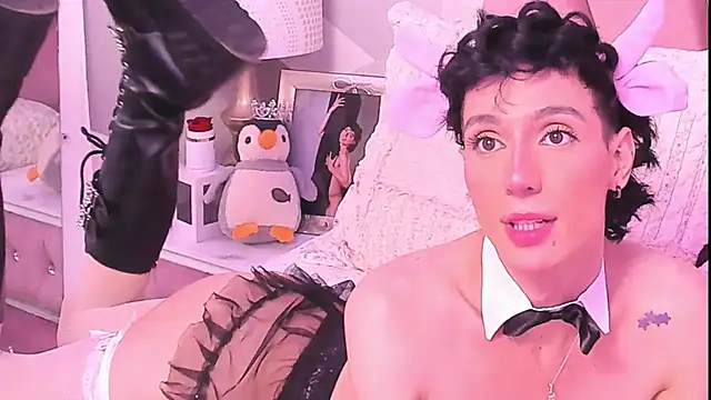KylieMonnett webcam