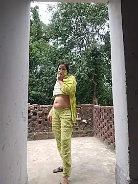 Miss_Sahiba webcam