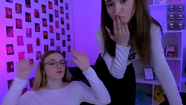 liana_kisses webcam