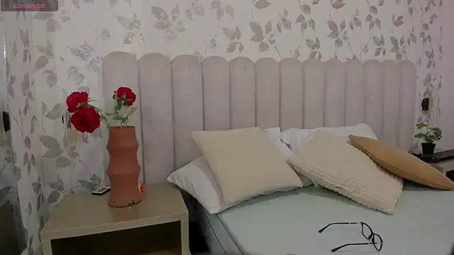 luciagray1 webcam