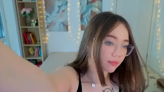 MilenaSaint webcam