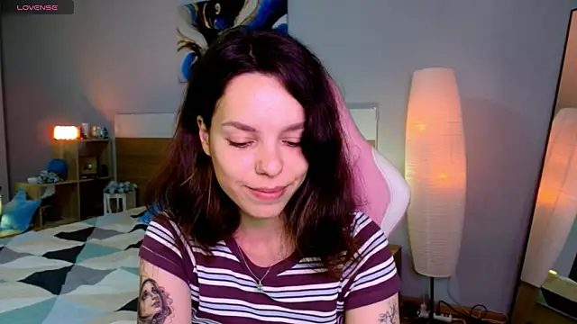 Maya_Campbell webcam