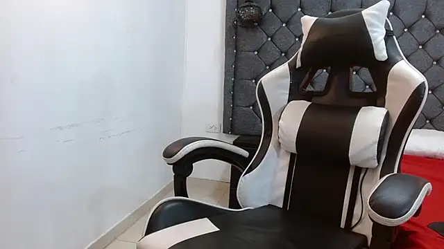 luka_big18 Live Web Cam Show