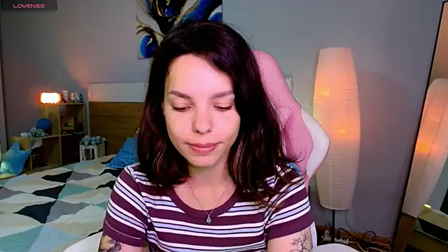 Maya_Campbell webcam