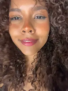 CurlyOopsieXXX live sex cam