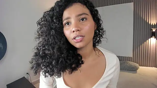 Zafiiraa webcam