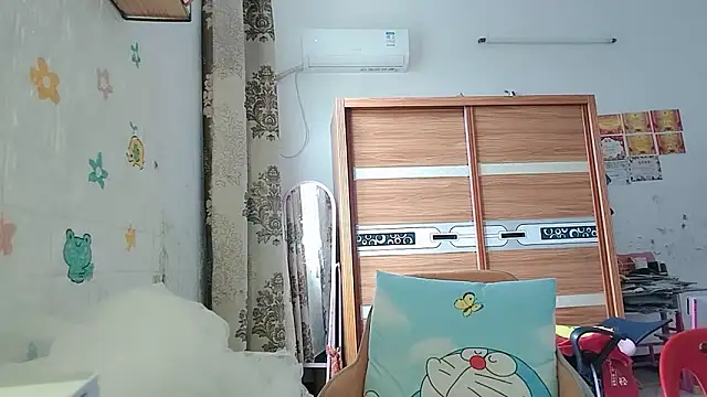 Lili_666 webcam