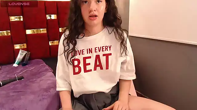 lilimini032 webcam
