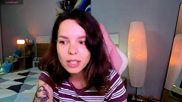 Maya_Campbell webcam