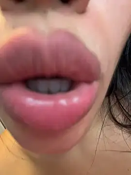 SQUIRTINGQUEEN11 webcam