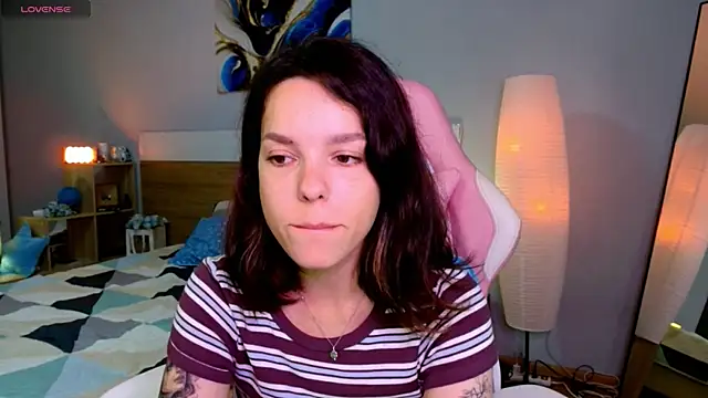 Maya_Campbell webcam