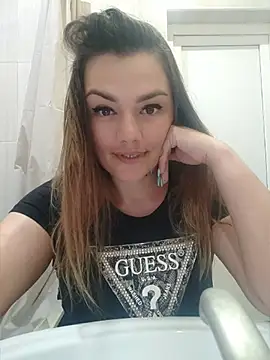 KrissSexi webcam