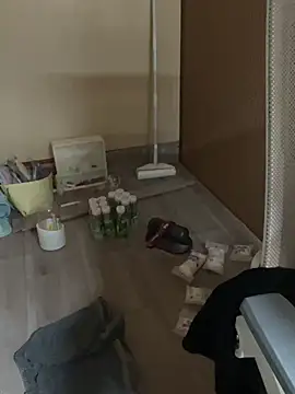 Mina048 webcam