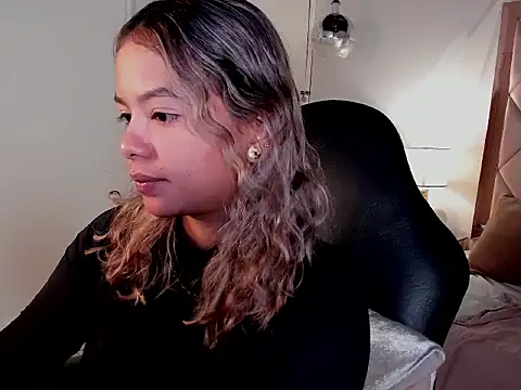 dulce_lyraa1 webcam