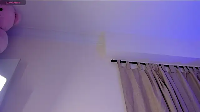 Victoria_Blake_ webcam