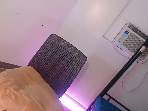 LAvender_18 webcam