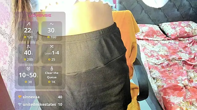 Mica_Jones webcam