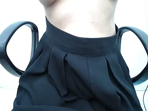 _Lady- webcam