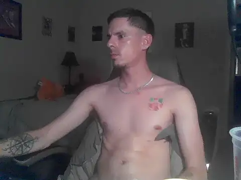 latinosatiro94 webcam