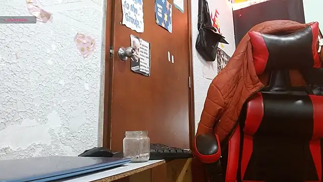 Saray_extrovert_ webcam