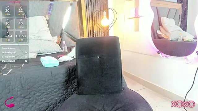 Miia_Deluxe webcam