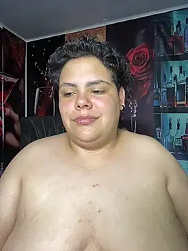 Hailey_Curvy webcam