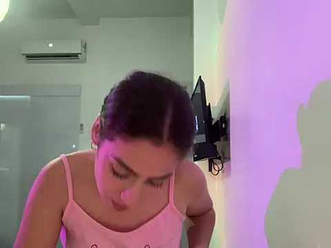 gatitapicosa (Ask my age) - Show my tits fast