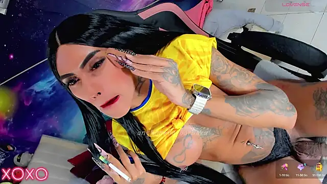 Nella_Dolls webcam