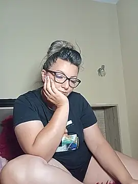 Sweetredvelvet webcam