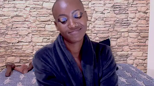 EbonyOlive69 webcam