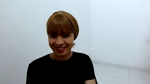 estefania224 webcam