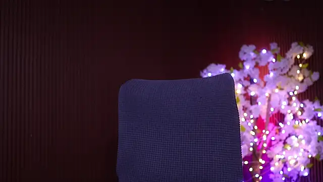 xxforyoureyesonlyxx webcam