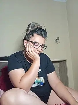 Sweetredvelvet webcam