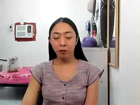 ErikaJayne4u webcam